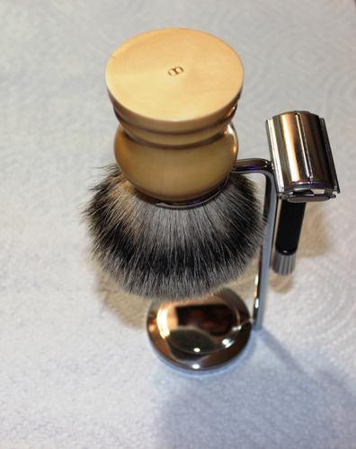 Name:  31mm Badger Brush With Stand.jpg
Views: 196
Size:  22.9 KB