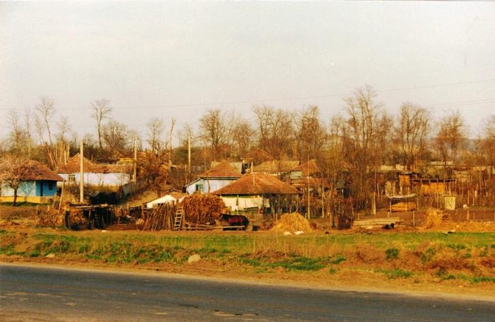 Name:  Romania 1998-High Resolution scan (45).jpg
Views: 57
Size:  51.4 KB