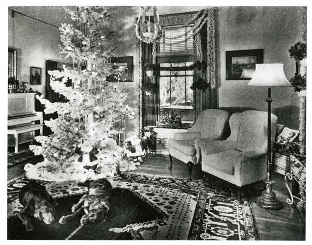 Name:  WLRH006Houseinteriorw_Xmastree_1944.jpg
Views: 187
Size:  77.2 KB