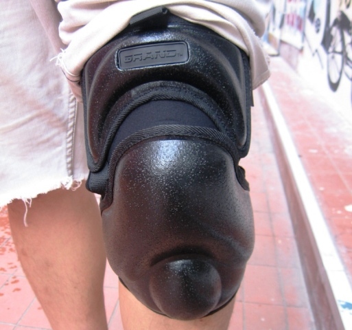 Name:  KNEEPAD-grand-1.JPG
Views: 71
Size:  104.6 KB