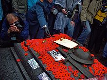 Name:  220px-Canadian_Tomb_of_the_Unknown_Soldier_with_poppies.jpg
Views: 70
Size:  13.7 KB