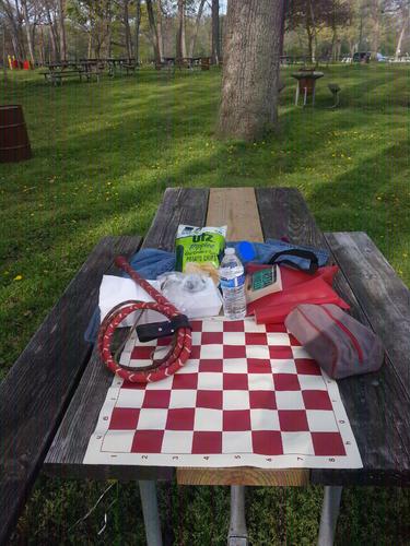 Name:  lunch_in_the_park.jpg
Views: 149
Size:  39.8 KB