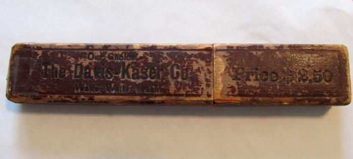 Name:  Davis-Kaser straight razor & case (4).jpg
Views: 122
Size:  23.5 KB