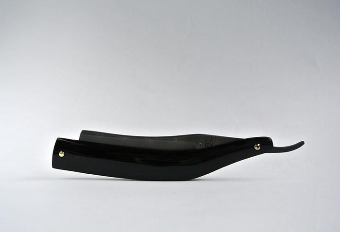 Name:  damascus-straight-razor-with-horn-scales-05.jpg
Views: 218
Size:  14.3 KB