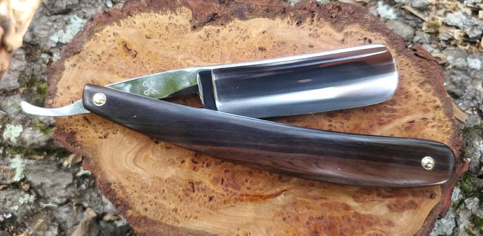Name:  Herder 76 in Bolivian Rosewood Rear View Open Closeup.jpg
Views: 215
Size:  48.8 KB