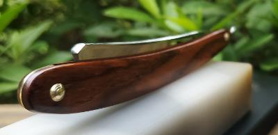 Name:  Wostenholm in Cocobolo with Brass Wedge.jpg
Views: 103
Size:  10.2 KB