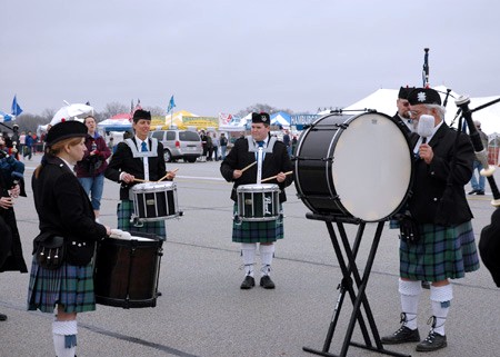 Name:  Air Show 08 - Drummers.jpg
Views: 283
Size:  49.4 KB