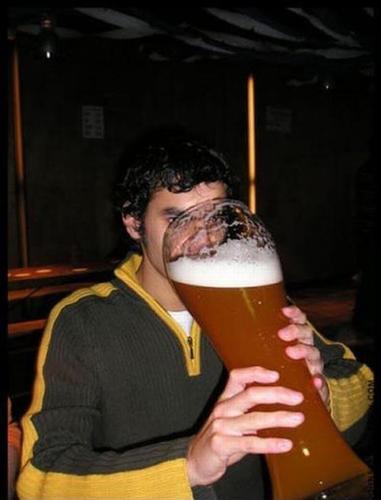Name:  Giant_Beer_Glass_1_.jpg
Views: 145
Size:  21.3 KB