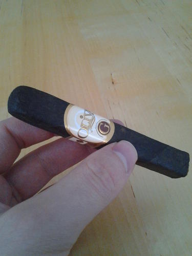 Name:  Oliva G serie Maduro Robusto 1.jpg
Views: 115
Size:  16.2 KB