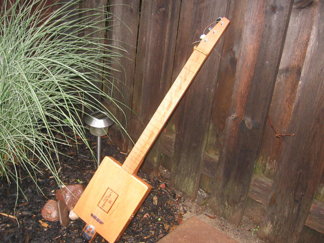 Name:  CIGAR BOX GUITAR 001.jpg
Views: 908
Size:  77.7 KB