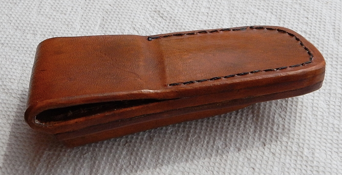Name:  Schrade Sheffield Handmade Leather Case (10).JPG
Views: 103
Size:  253.3 KB
