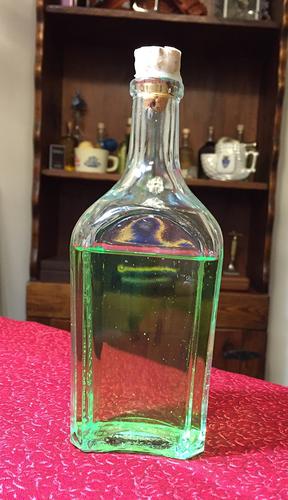Name:  Vintage Pinaud Bottle (2).jpg
Views: 119
Size:  28.2 KB