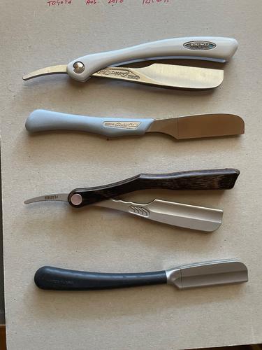 https://sharprazorpalace.com/attachments/razors-blades/336662d1634658236-feather-razors-sale-feathr-razors.jpg