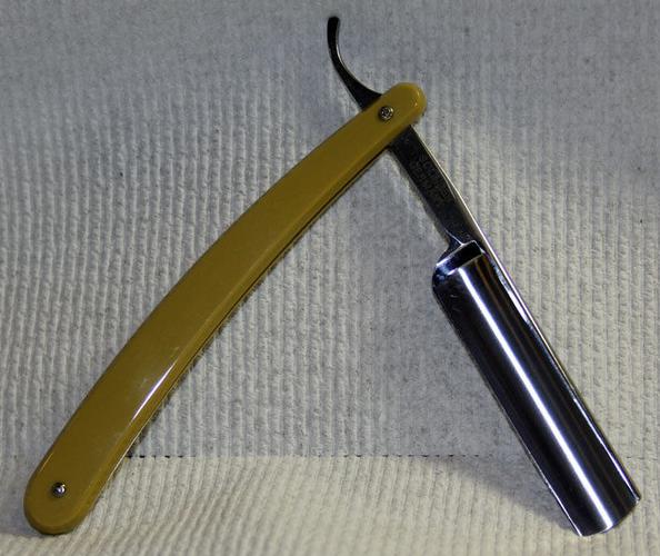 https://sharprazorpalace.com/attachments/razors/178911d1410470217-just-added-my-collection-dovo-best-quality-razor-5-8-full-hollow-straight-razor-screen-shot-2014-09-11-2.13.51-pm.jpg