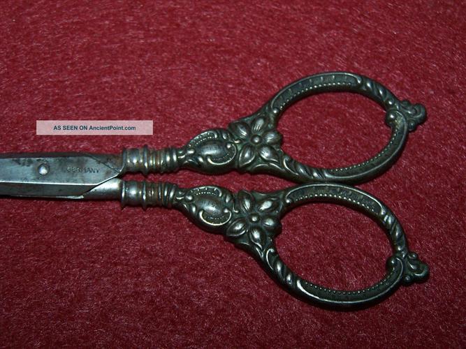 Name:  german___925_sterling_silver_scissor_embroidery_sewing__r_m__co___floral__scroll_7_lgw.jpg
Views: 241
Size:  67.3 KB