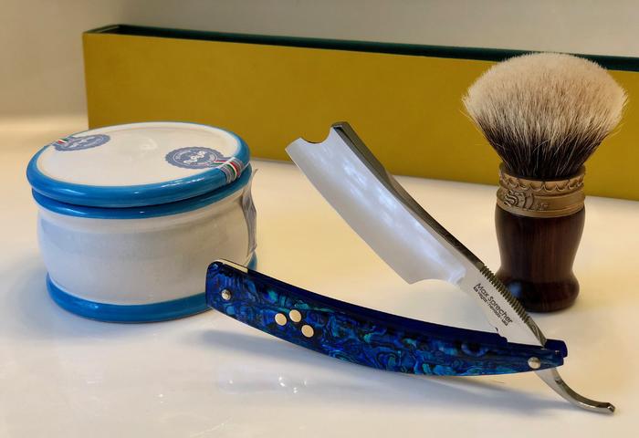 Name:  SOTD_100718 Max 9:8 Barbers Nuvia Blu SV 2.0 Coco.jpg
Views: 221
Size:  64.1 KB