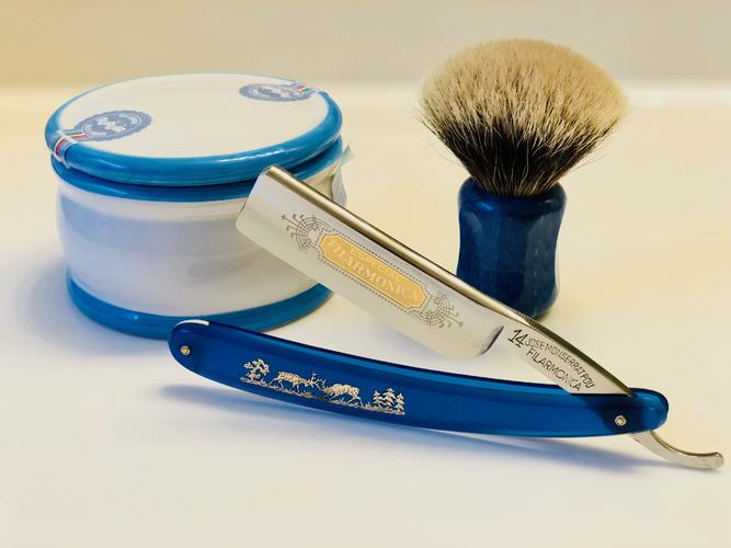 Name:  SOTD_022119 Filarmonica Blue Esp 14 Nuvia Blu Shavemac 26mm Blue Marble .jpg
Views: 78
Size:  61.6 KB