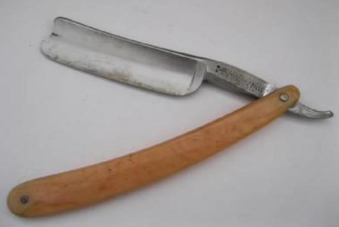 Name:  Joseph Rodgers 7 8ths barbers notch yellow celluloid scales.jpg
Views: 162
Size:  20.4 KB