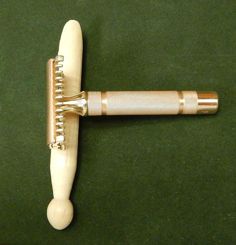 Name:  Gillette 1930's New Gillette Thin Bar Otto Roth Stamped (9).jpg
Views: 177
Size:  31.4 KB