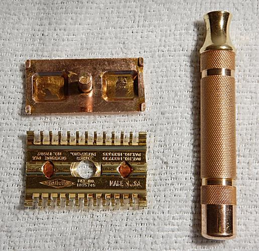 Name:  Gillette 1931 Goodwill Open Comb (2).jpg
Views: 144
Size:  69.0 KB
